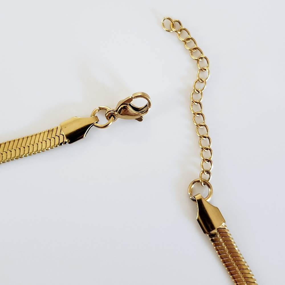 NEW 18K Gold Plated 5MM Flat Herringbone Snake Chain Necklace - Picture 4 of 6